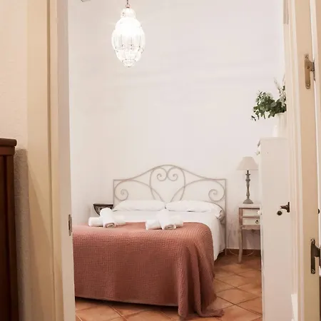 Romantico, Tranquilo, Centrico * セビリア